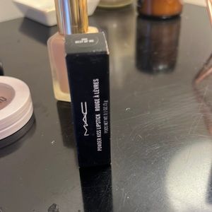 Mac lipstick best of me powder, kiss, discontinued